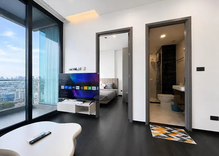 1br High Floor Partial River View * 曼谷