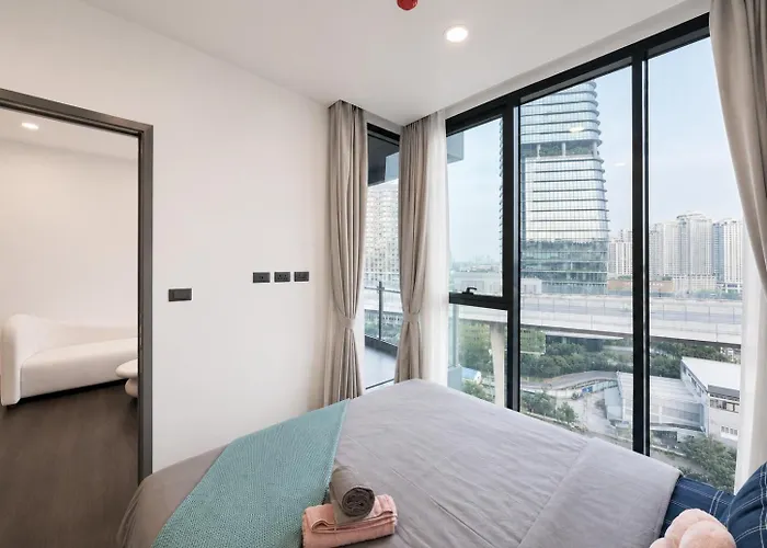 1br High Floor Partial River View * 曼谷
