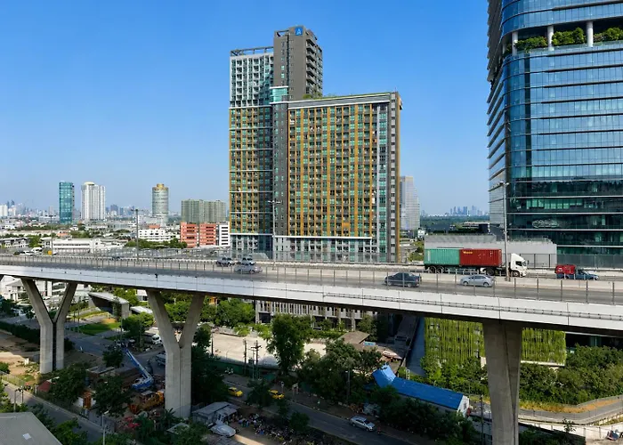1br High Floor Partial River View 曼谷