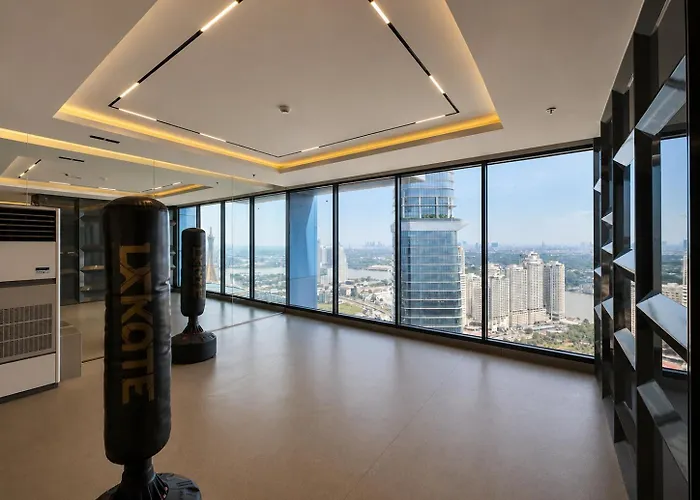 1br High Floor Partial River View 公寓 *